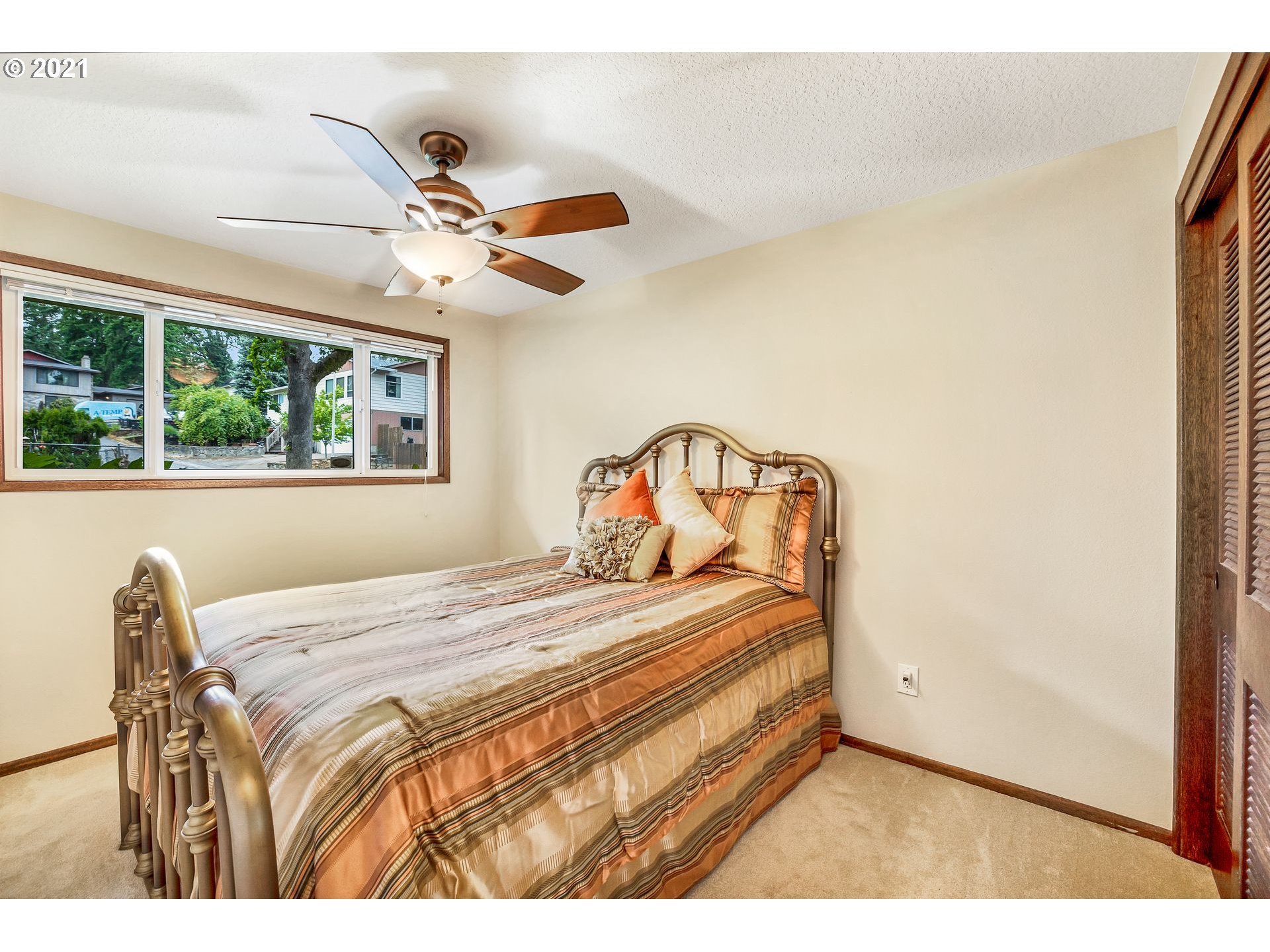 7510 Ridge Drive Gladstone, OR 97027 - Photo 26 of 32 Gallery Image 26