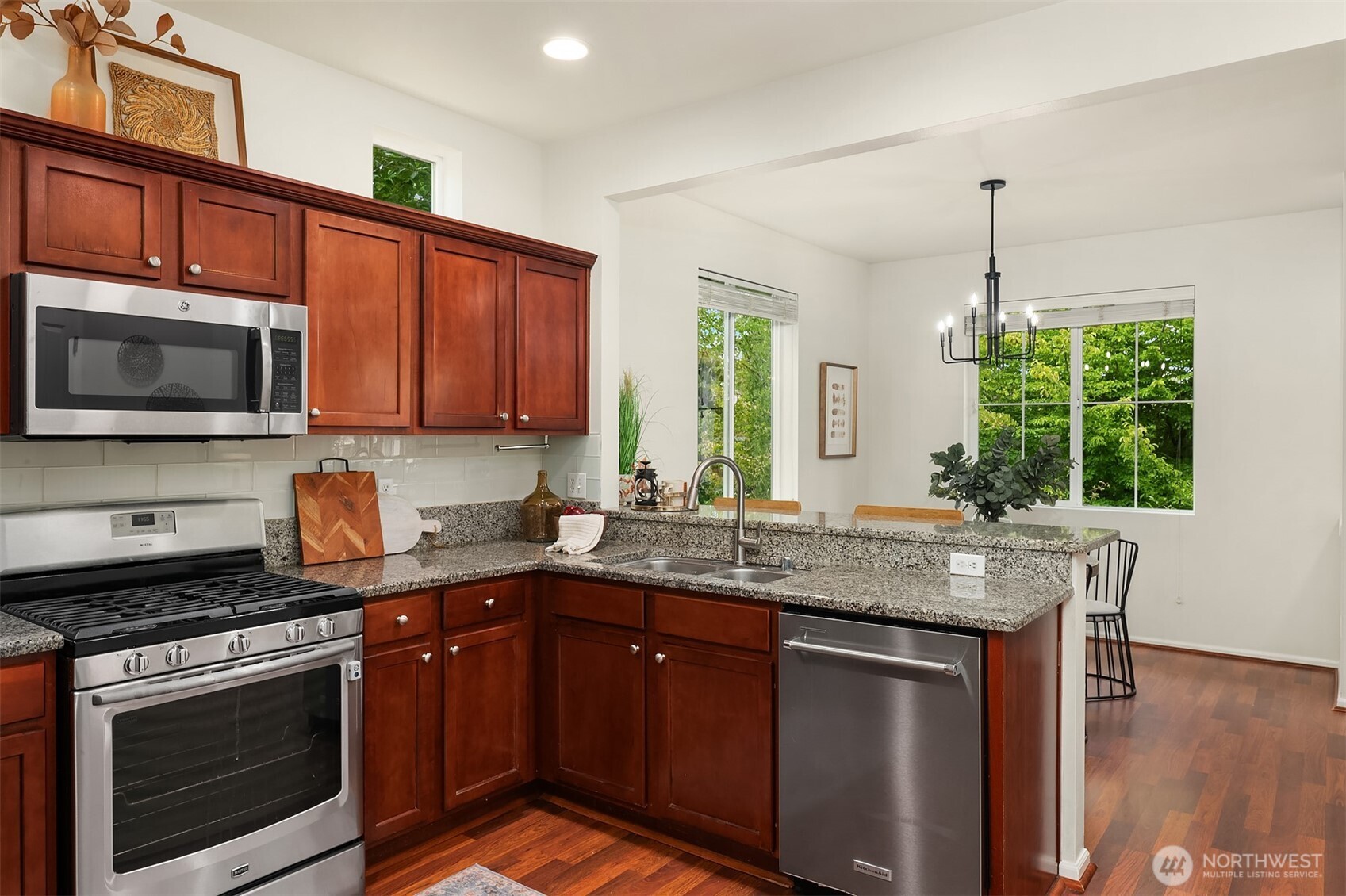 2422 Northeast Keystone Court Issaquah, WA 98029 - Photo 14 of 38