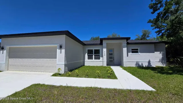 $2,300 | 557 Macon Street, Palm Bay, FL 32908