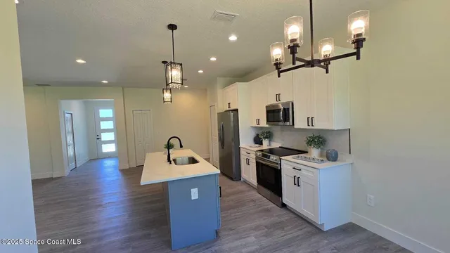 $2,300 | 557 Macon Street, Palm Bay, FL 32908