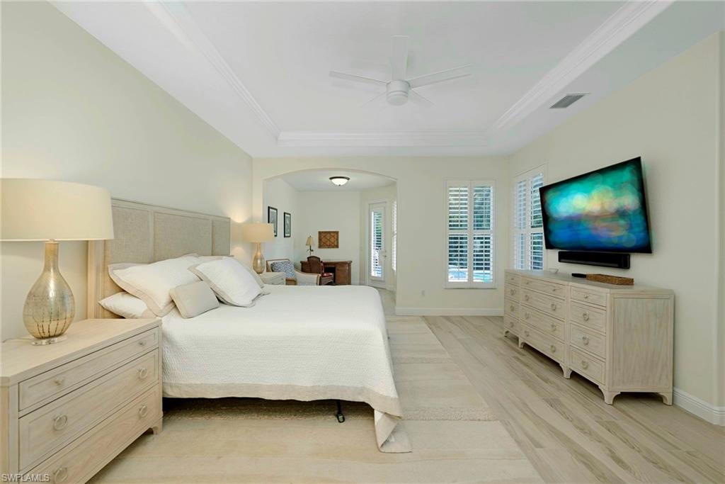 4748 Cerromar Drive Naples, FL 34112 - Photo 13 of 48