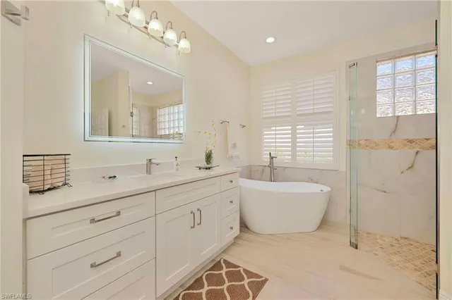 $1,245,000 | 4748 Cerromar Drive, Naples, FL 34112