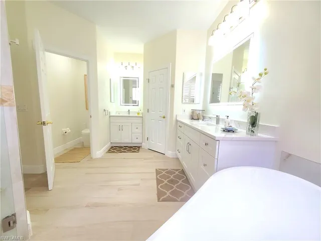 $1,245,000 | 4748 Cerromar Drive, Naples, FL 34112