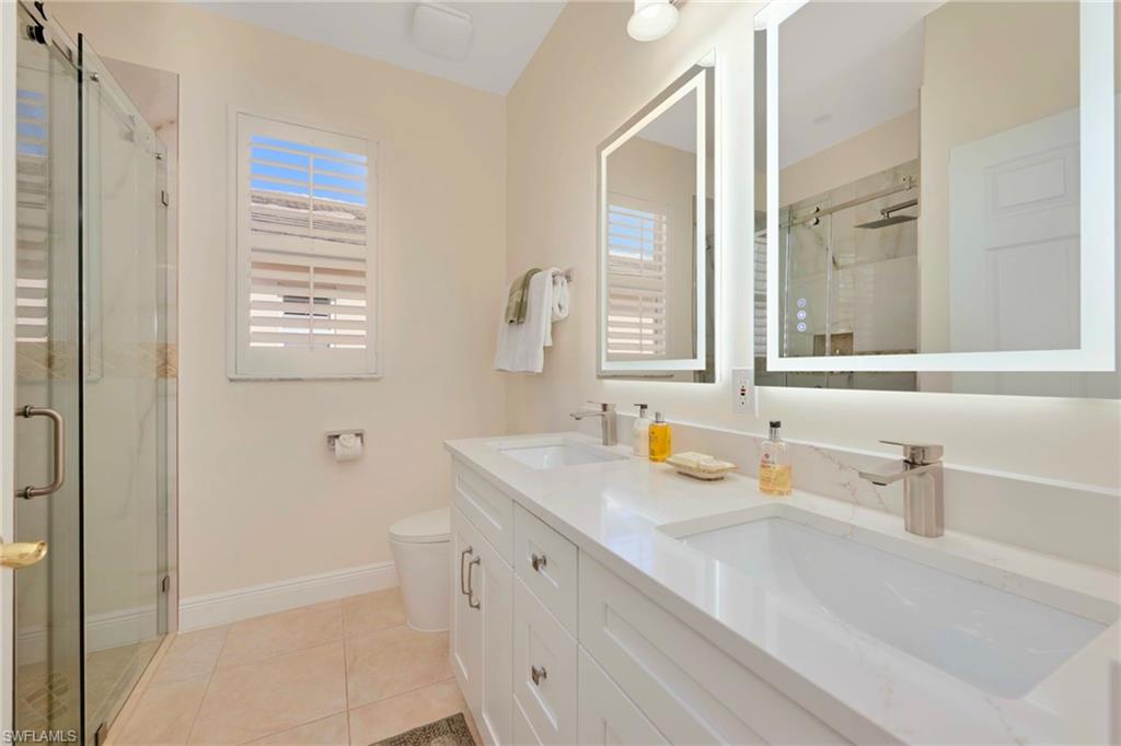 4748 Cerromar Drive Naples, FL 34112 - Photo 21 of 48