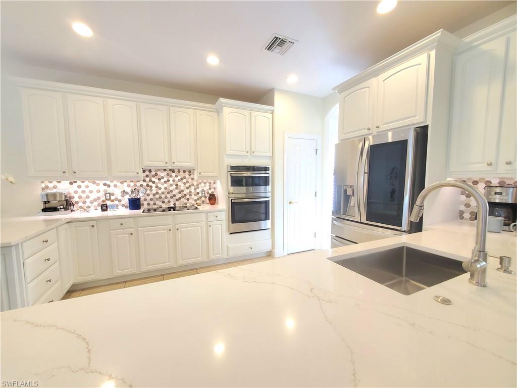 4748 Cerromar Drive Naples, FL 34112 - Photo 26 of 48