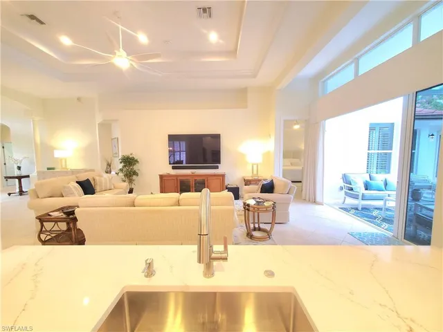 $1,245,000 | 4748 Cerromar Drive, Naples, FL 34112