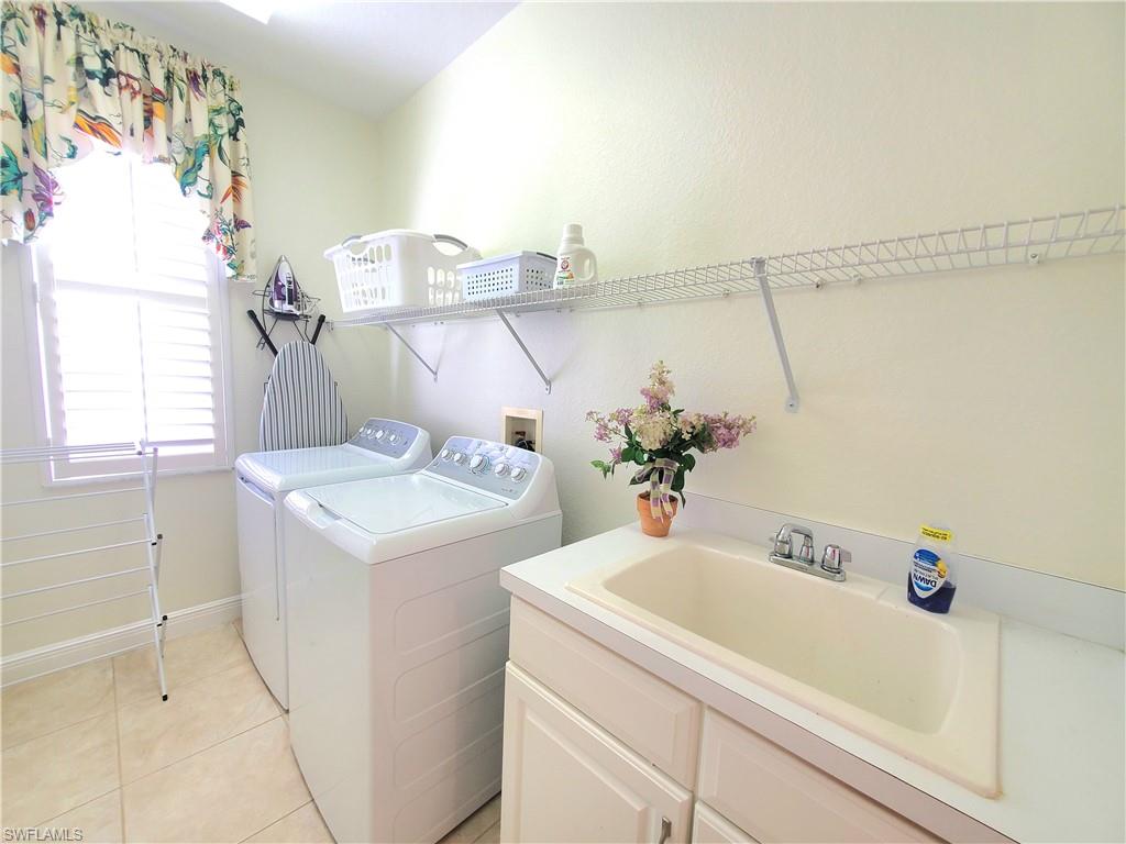 4748 Cerromar Drive Naples, FL 34112 - Photo 43 of 48