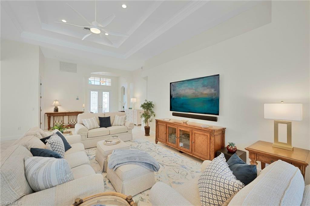 4748 Cerromar Drive Naples, FL 34112 - Photo 8 of 48