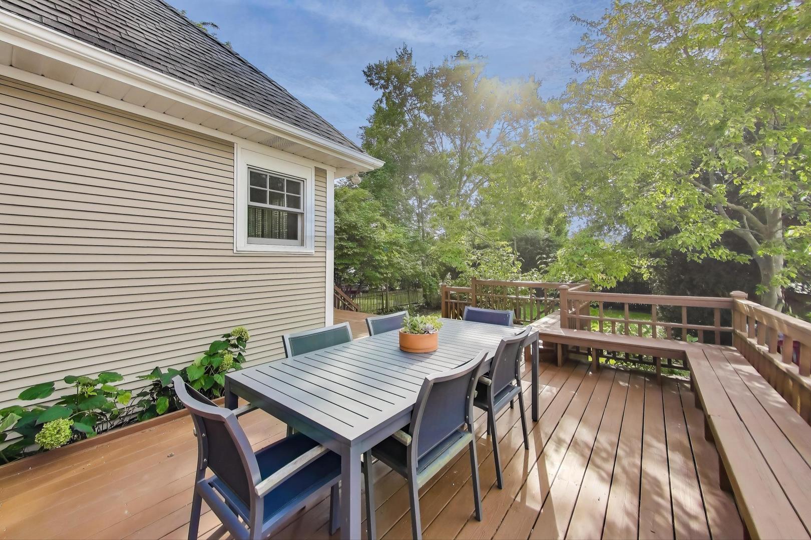 274 Ridge Avenue Winnetka, IL 60093 - Photo 28 of 36 a view of balcony with wooden floor and outdoor seating
