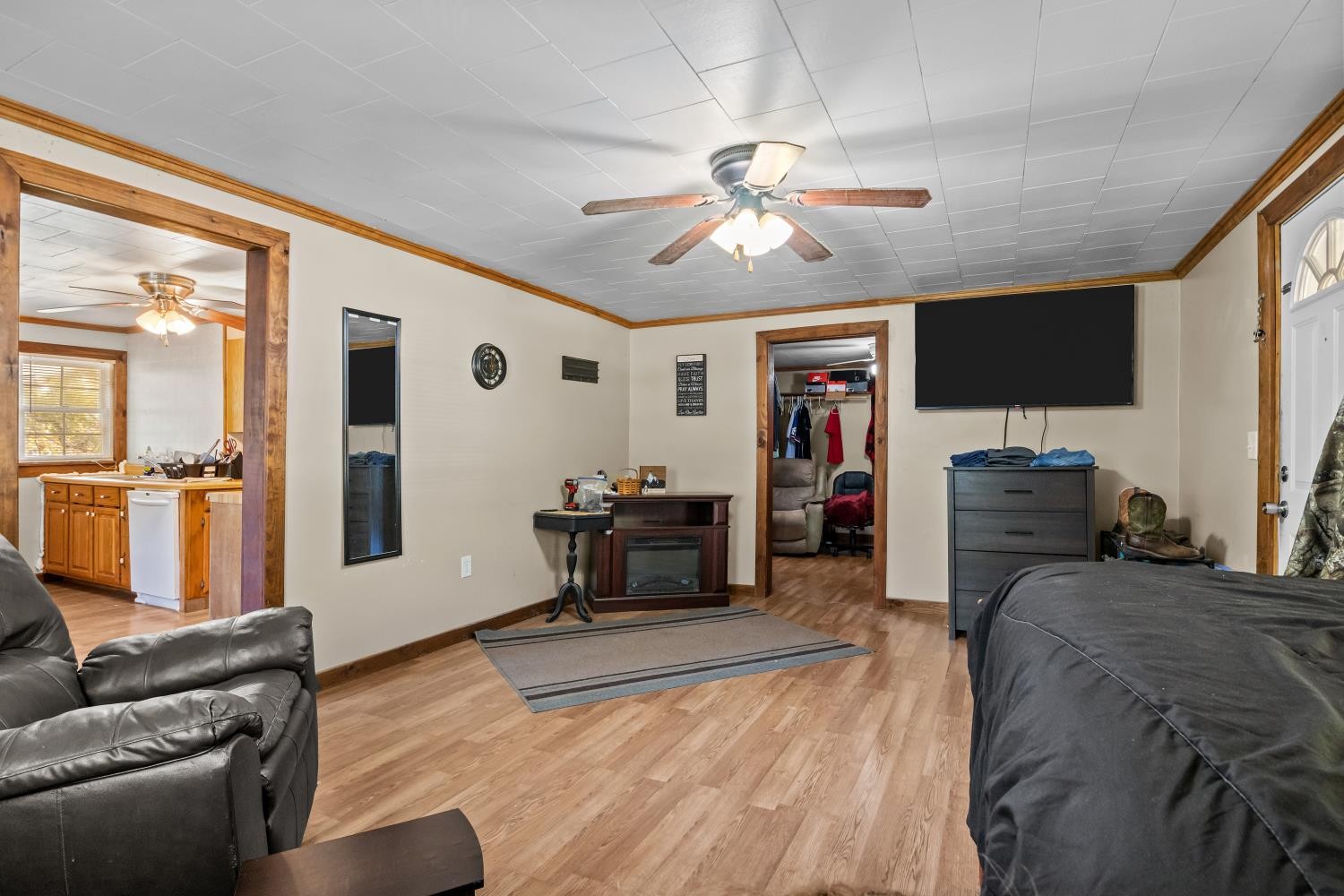1645 Liberty Road Camden, TN 38320 - Photo 4 of 19 Gallery Image 4