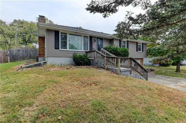 $260,000 | 10905 Bales Avenue, Kansas City, MO 64137