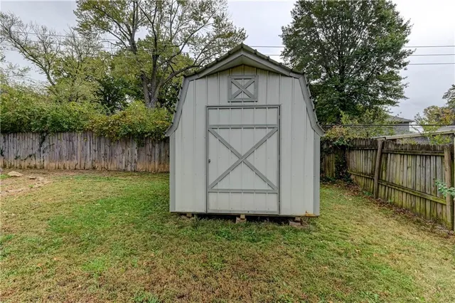 $260,000 | 10905 Bales Avenue, Kansas City, MO 64137