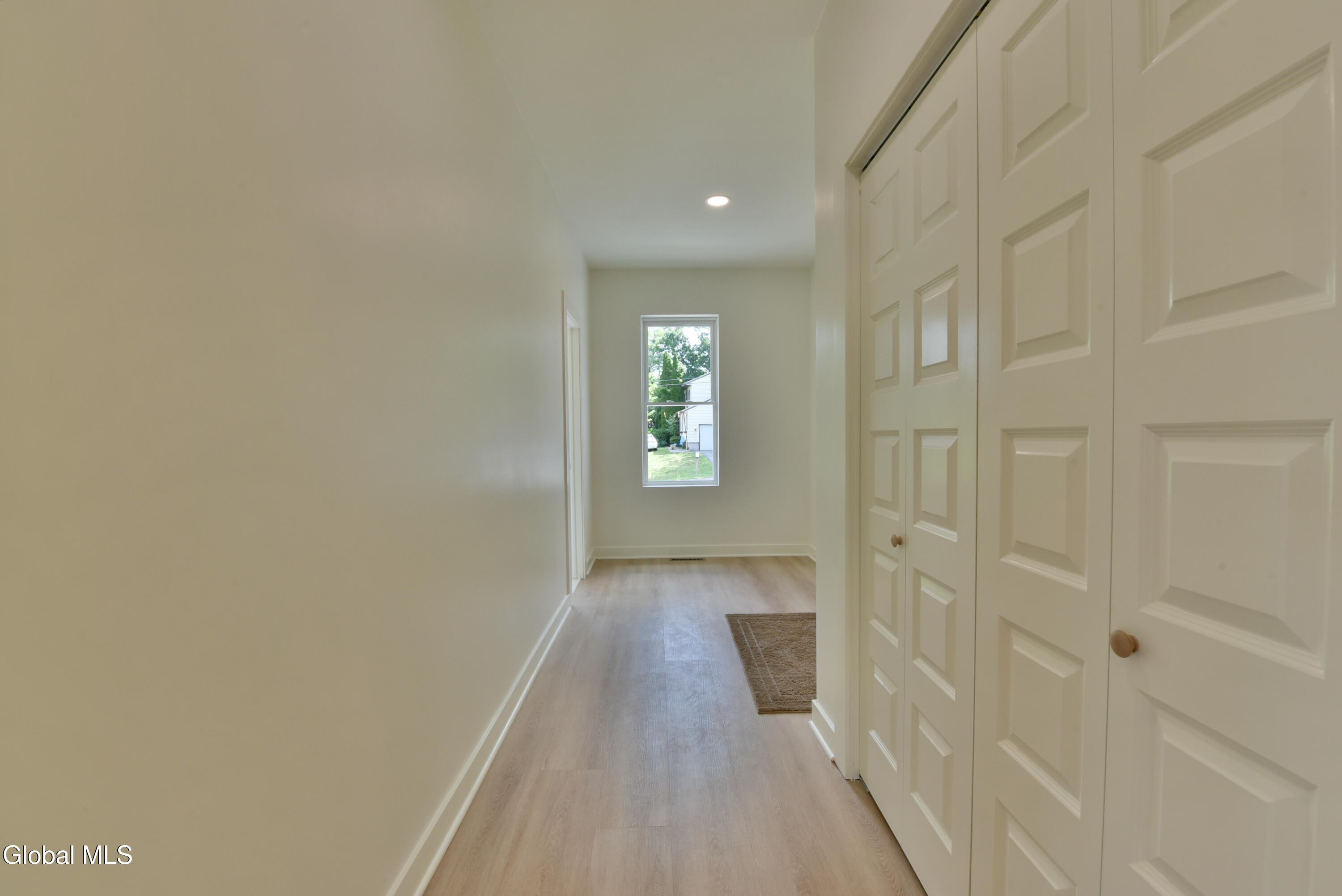 802 South Ravine Road Niskayuna, NY 12309 - Photo 27 of 60 24