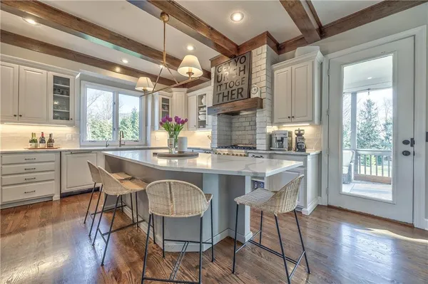 $1,200,000 | 14236 Nieman Road, Overland Park, KS 66221