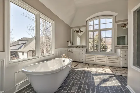 $1,200,000 | 14236 Nieman Road, Overland Park, KS 66221