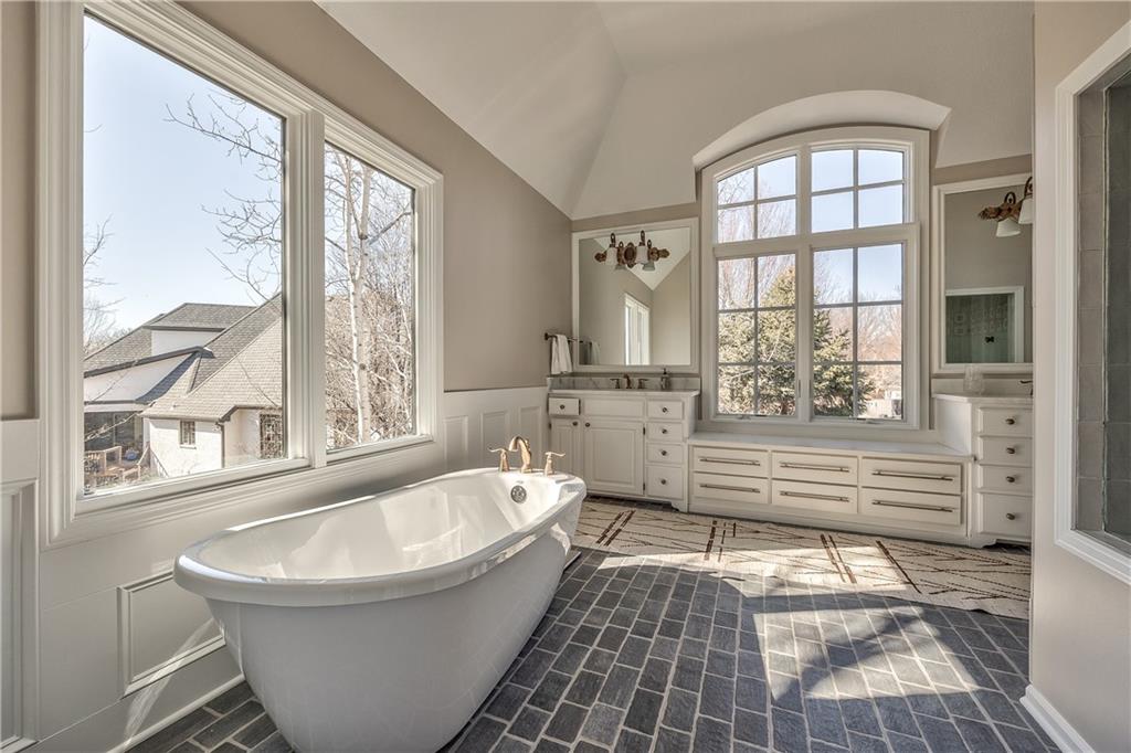 14236 Nieman Road Overland Park, KS 66221 - Photo 20 of 39