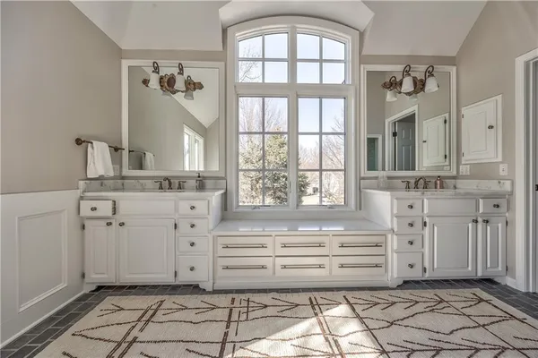 $1,200,000 | 14236 Nieman Road, Overland Park, KS 66221