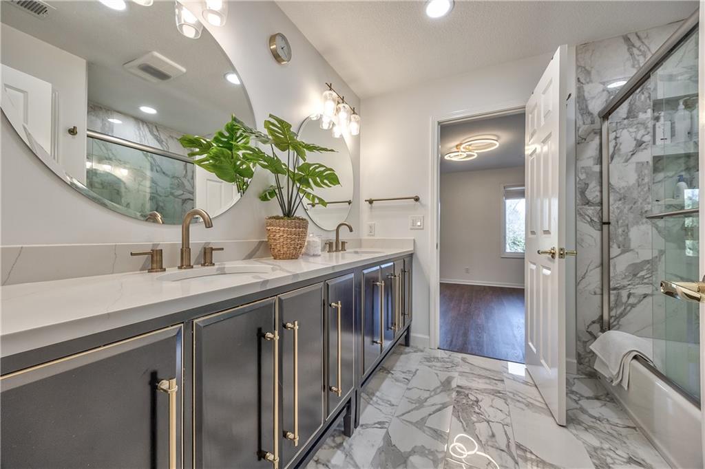 14236 Nieman Road Overland Park, KS 66221 - Photo 25 of 39