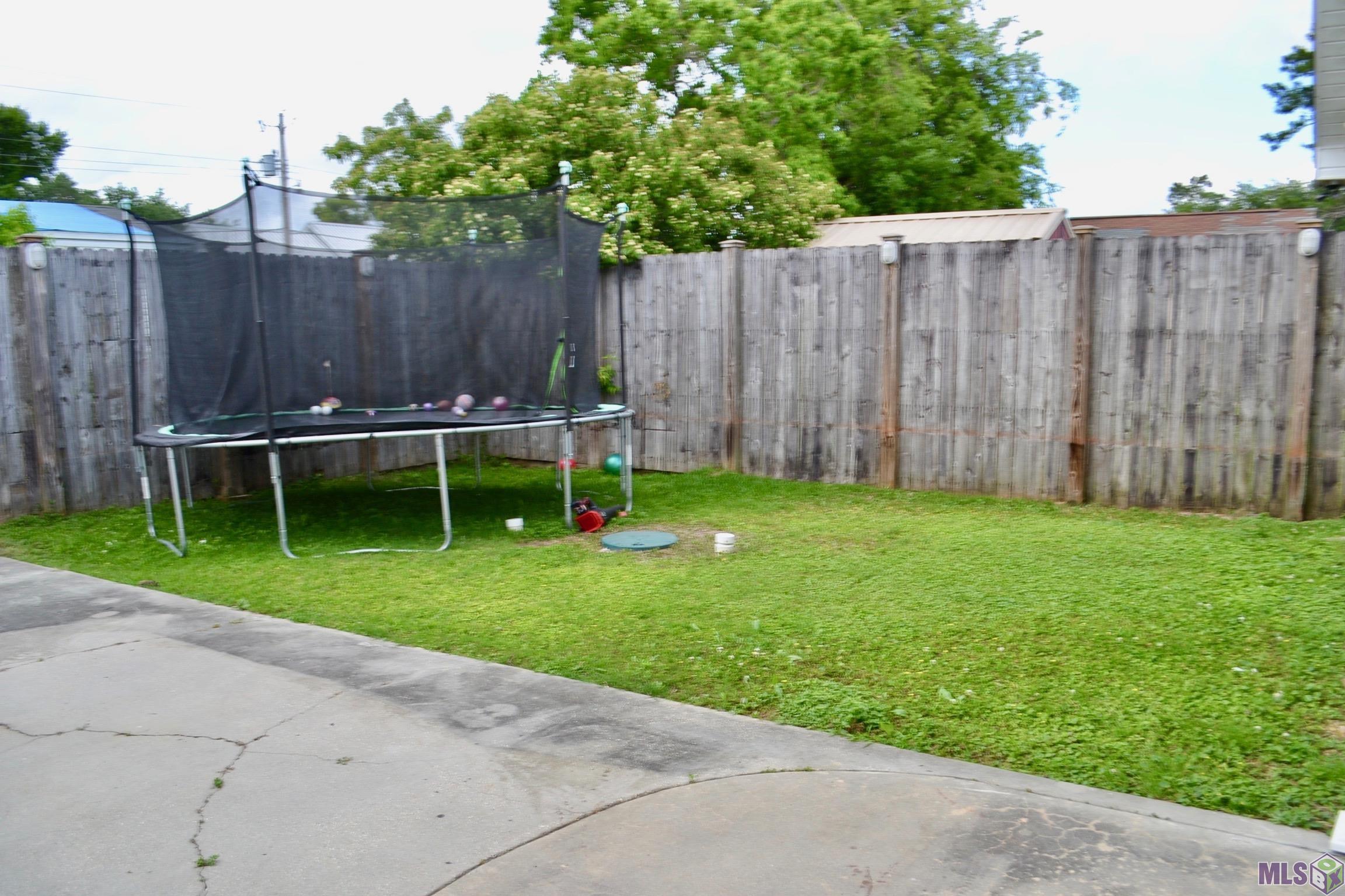 150 West 64th Street Cut Off, LA 70345 - Photo 7 of 25