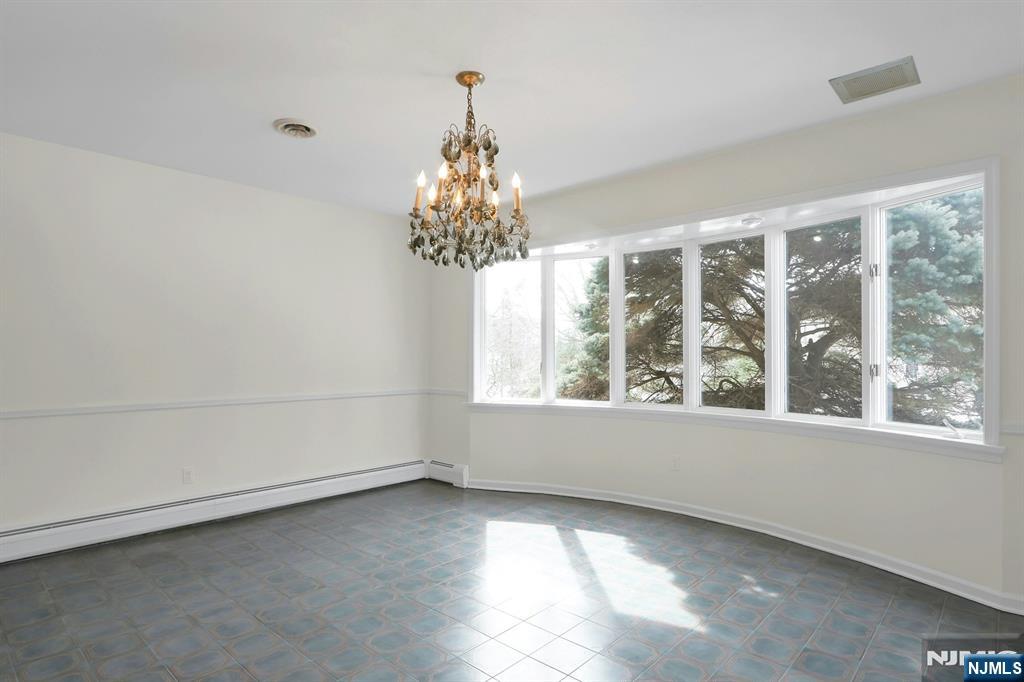 63 Van Orden Road Harrington Park, NJ 07640 - Photo 10 of 50