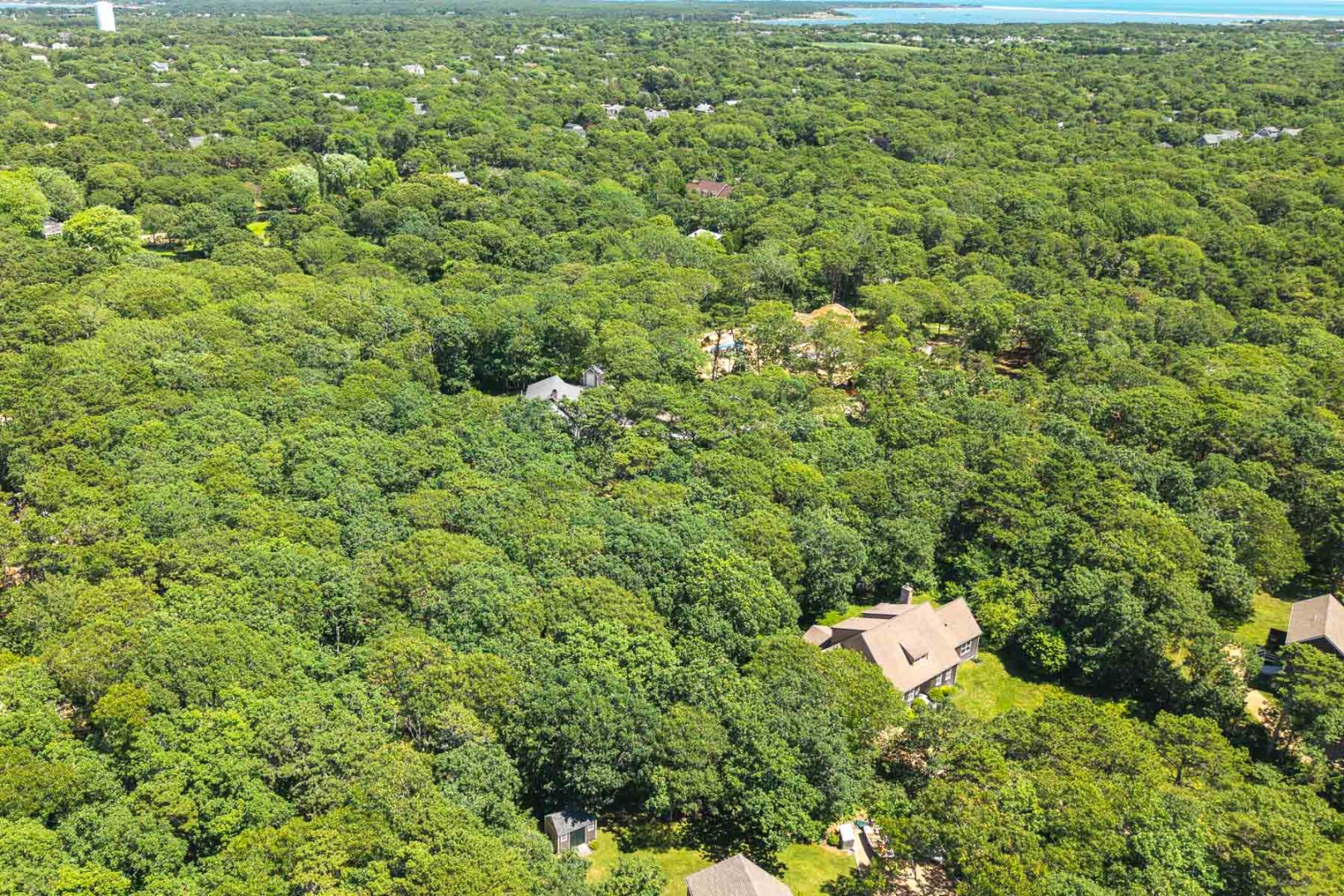 4 Wilsons Lane Edgartown, MA 02539 - Photo 4 of 17 a view of a house with a outdoor space