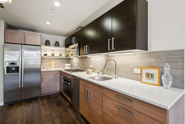 $638,000 | 6465 San Pablo Avenue, Unit 203, Oakland, CA 94608