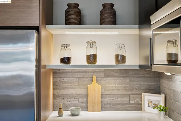 $638,000 | 6465 San Pablo Avenue, Unit 203, Oakland, CA 94608