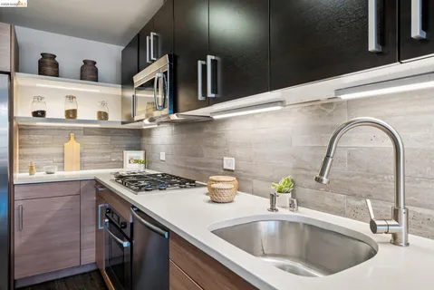 $638,000 | 6465 San Pablo Avenue, Unit 203, Oakland, CA 94608