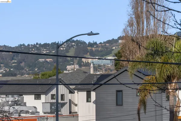 $638,000 | 6465 San Pablo Avenue, Unit 203, Oakland, CA 94608