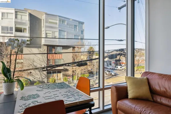 $638,000 | 6465 San Pablo Avenue, Unit 203, Oakland, CA 94608