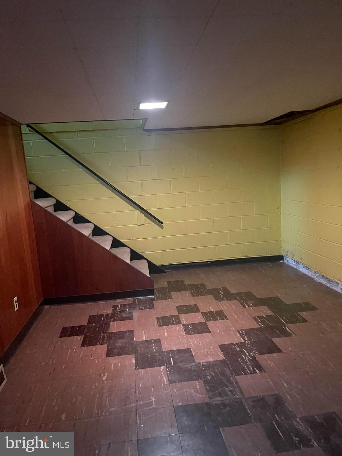 310 South Chester Avenue Delran, NJ 08075 - Photo 34 of 44 Basement stairs