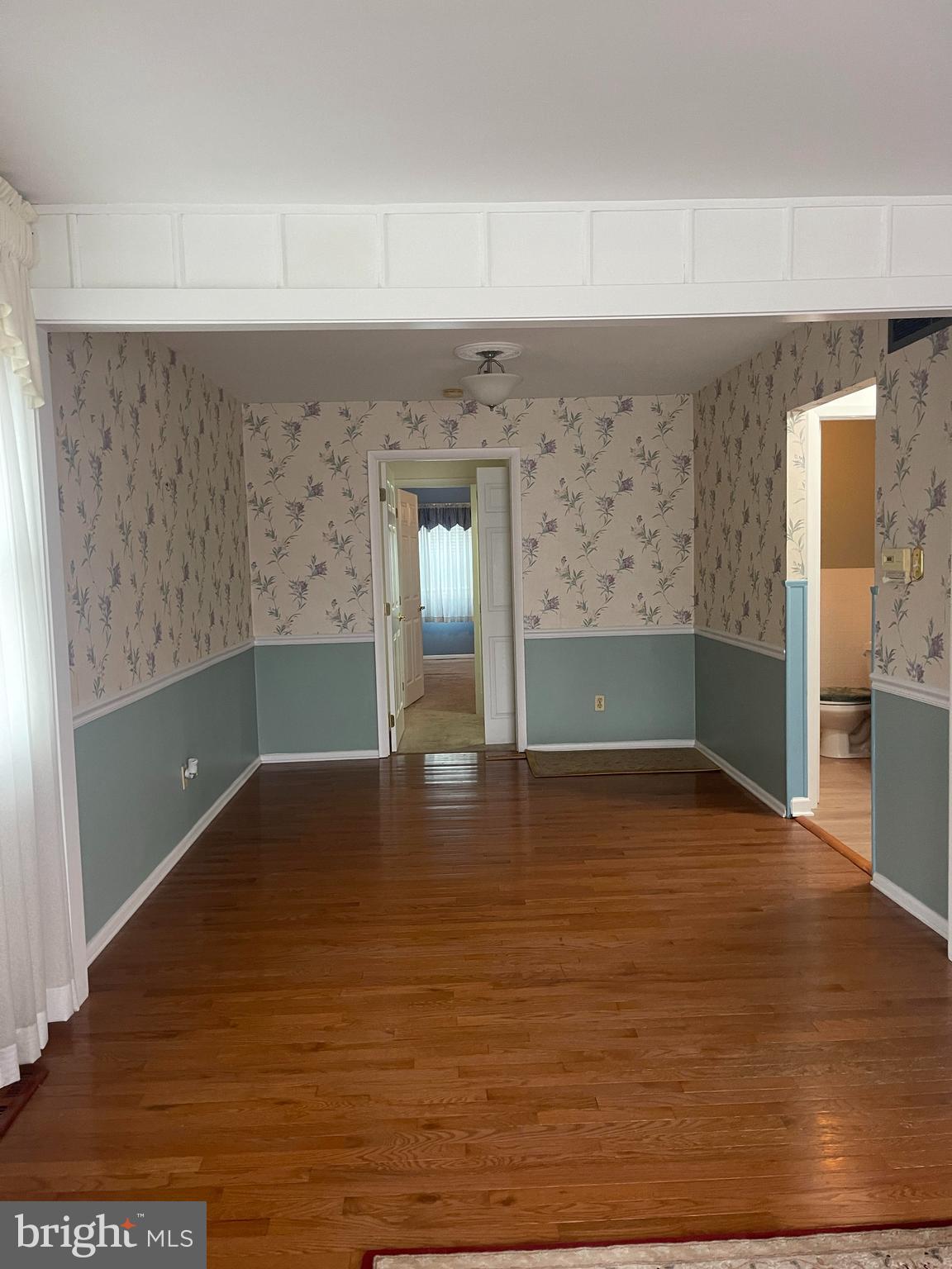 310 South Chester Avenue Delran, NJ 08075 - Photo 6 of 44 Dining room