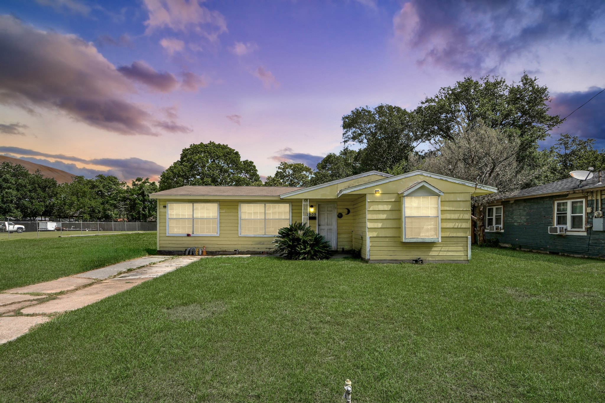 1909 Brooks Avenue Rosenberg, TX 77471 - Photo 1 of 45