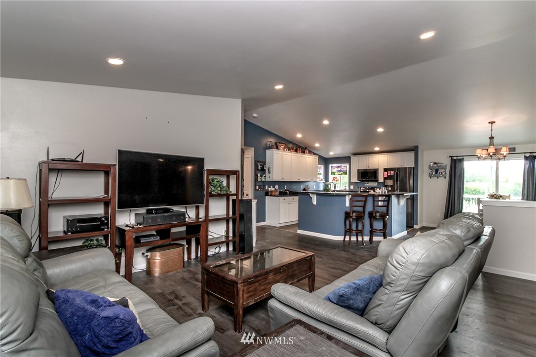 76 Wayne Road West Seabeck, WA 98380 - Photo 7 of 33 Gallery Image 7