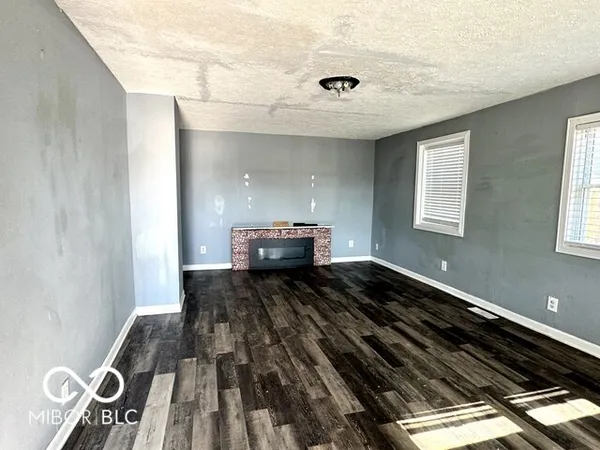 $189,900 | 2202 Woodlawn Avenue, Indianapolis, IN 46203