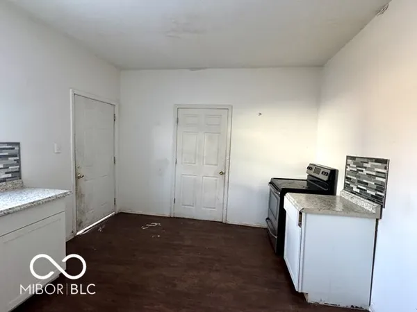 $189,900 | 2202 Woodlawn Avenue, Indianapolis, IN 46203