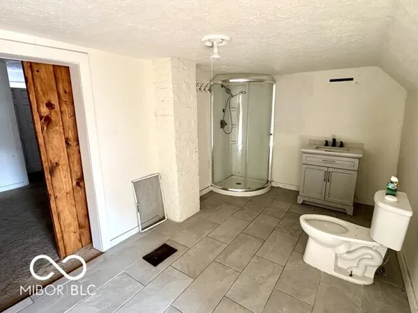 $189,900 | 2202 Woodlawn Avenue, Indianapolis, IN 46203