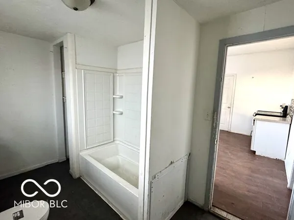 $189,900 | 2202 Woodlawn Avenue, Indianapolis, IN 46203