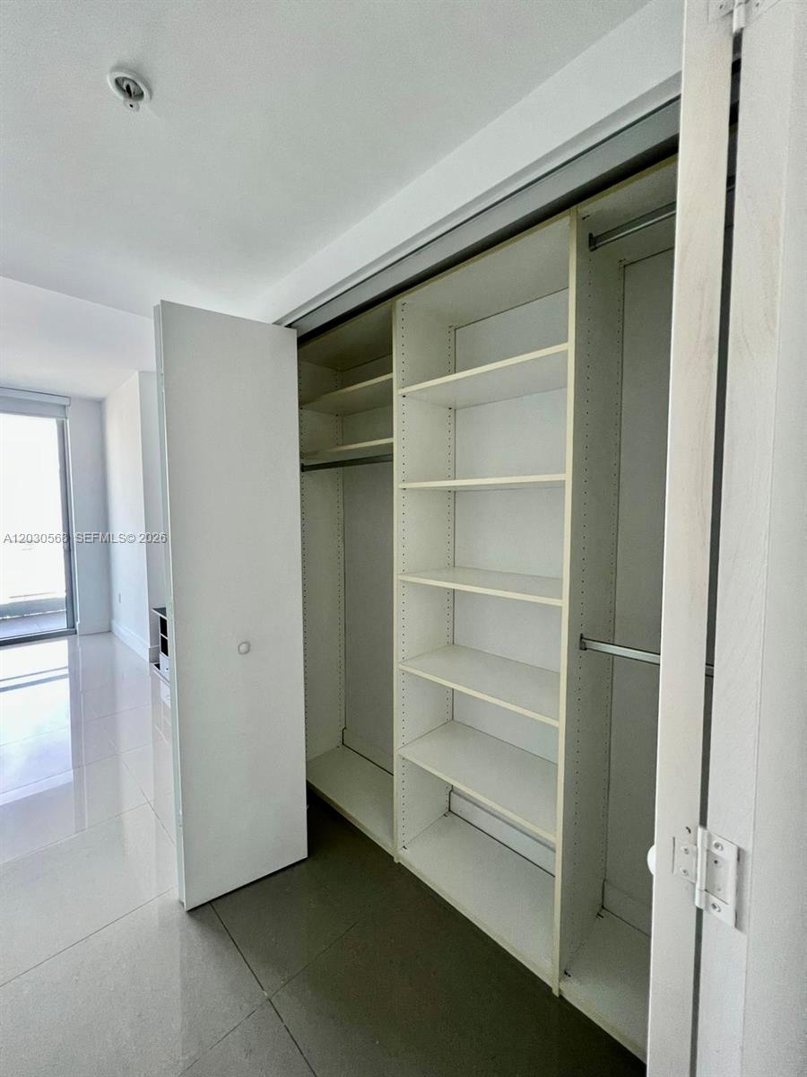 92 Southwest 3rd Street, Unit 4111 Miami, FL 33130 - Photo 27 of 50
