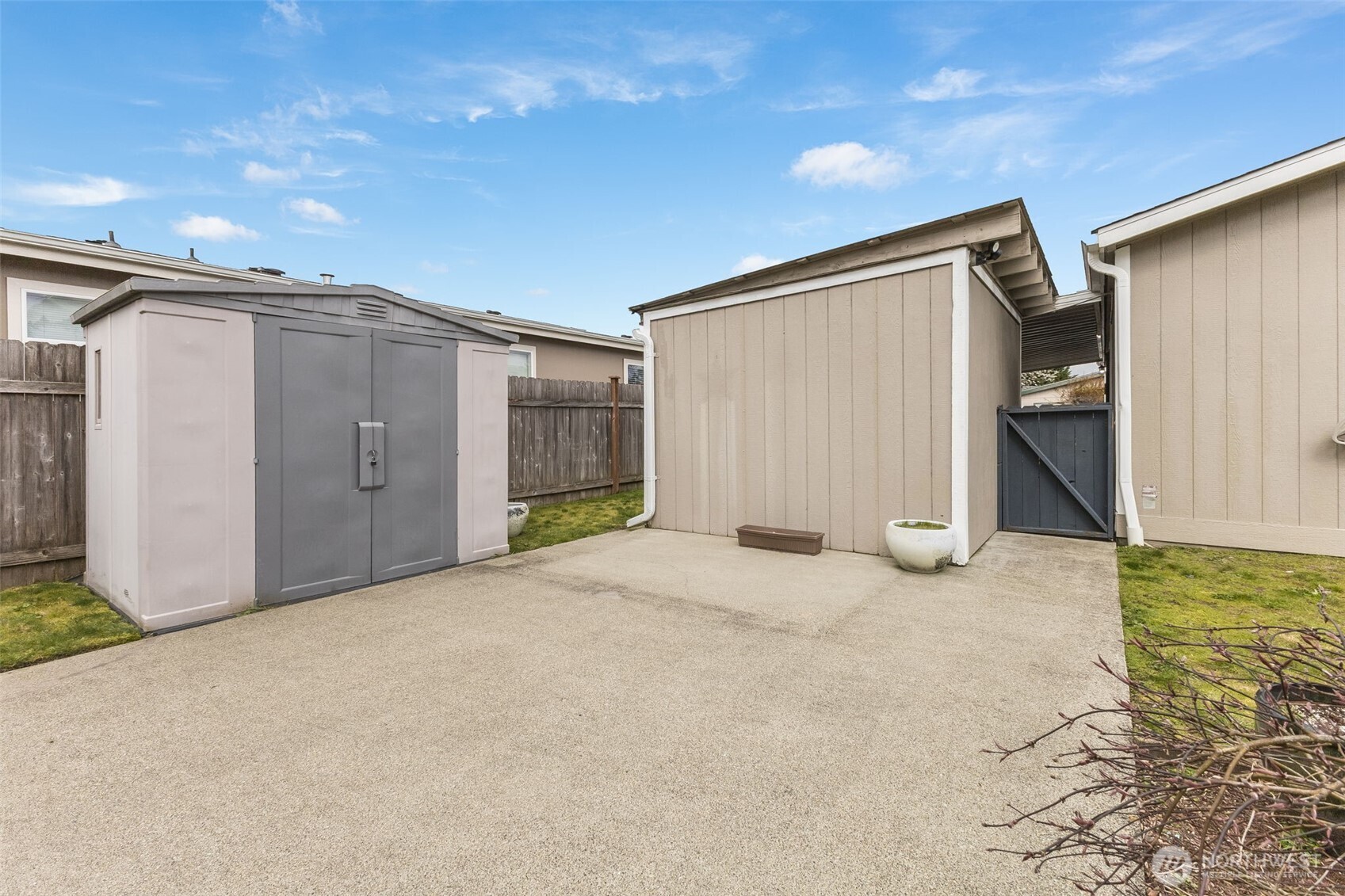 10420 197th Street East Graham, WA 98338 - Photo 19 of 21 a view of a garage