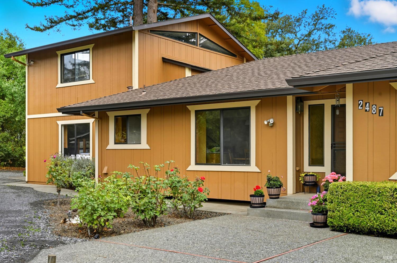 2487 Olivet Road Santa Rosa, CA 95401 - Photo 2 of 45