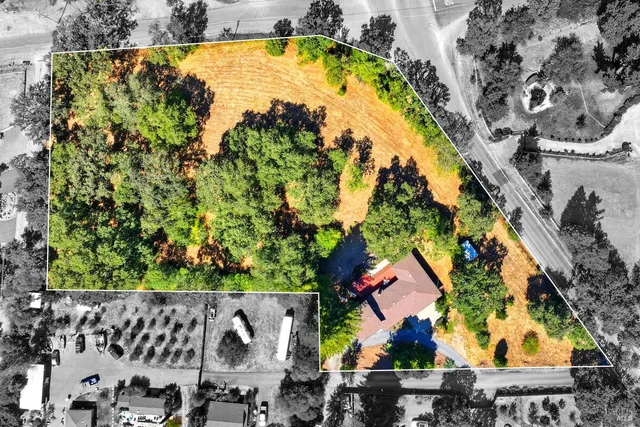 $1,325,000 | 2487 Olivet Road, Santa Rosa, CA 95401