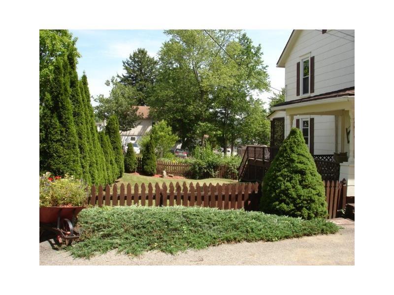 205 Red Rose Street Butler, PA 16001 - Photo 3 of 24 Gallery Image 3