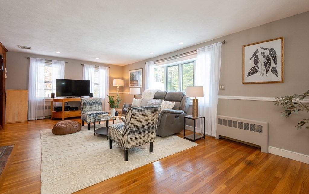 18 Lovell Road Lynnfield, MA 01940 - Photo 17 of 40 Gallery Image 17