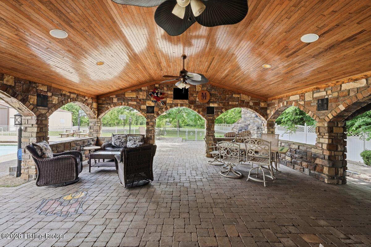 5504 Mt Washington Road Louisville, KY 40229 - Photo 4 of 49 mt wash 9