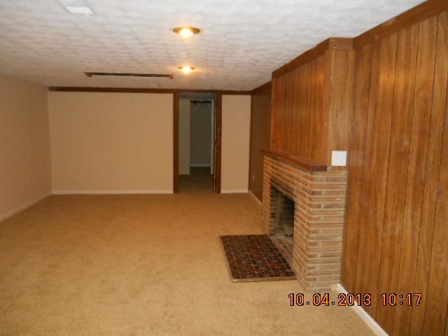 3192 Minerva Lake Road Columbus, OH 43231 - Photo 4 of 5