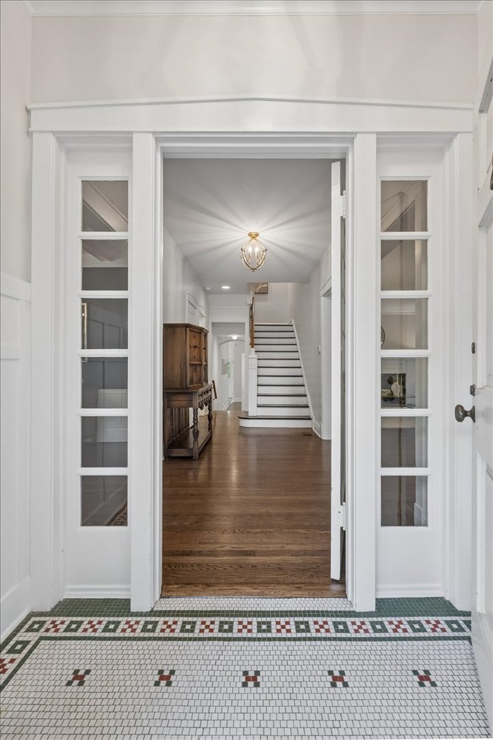 1141 Sheridan Road Wilmette, IL 60091 - Photo 3 of 52