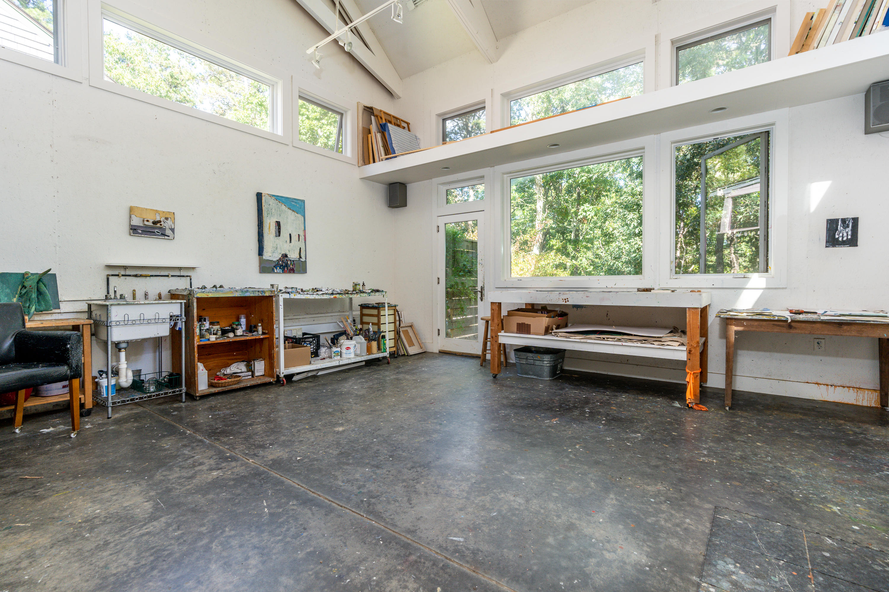 16 Meadow View Wellfleet, MA 02667 - Photo 33 of 36 a view of a livingroom with furniture and a window