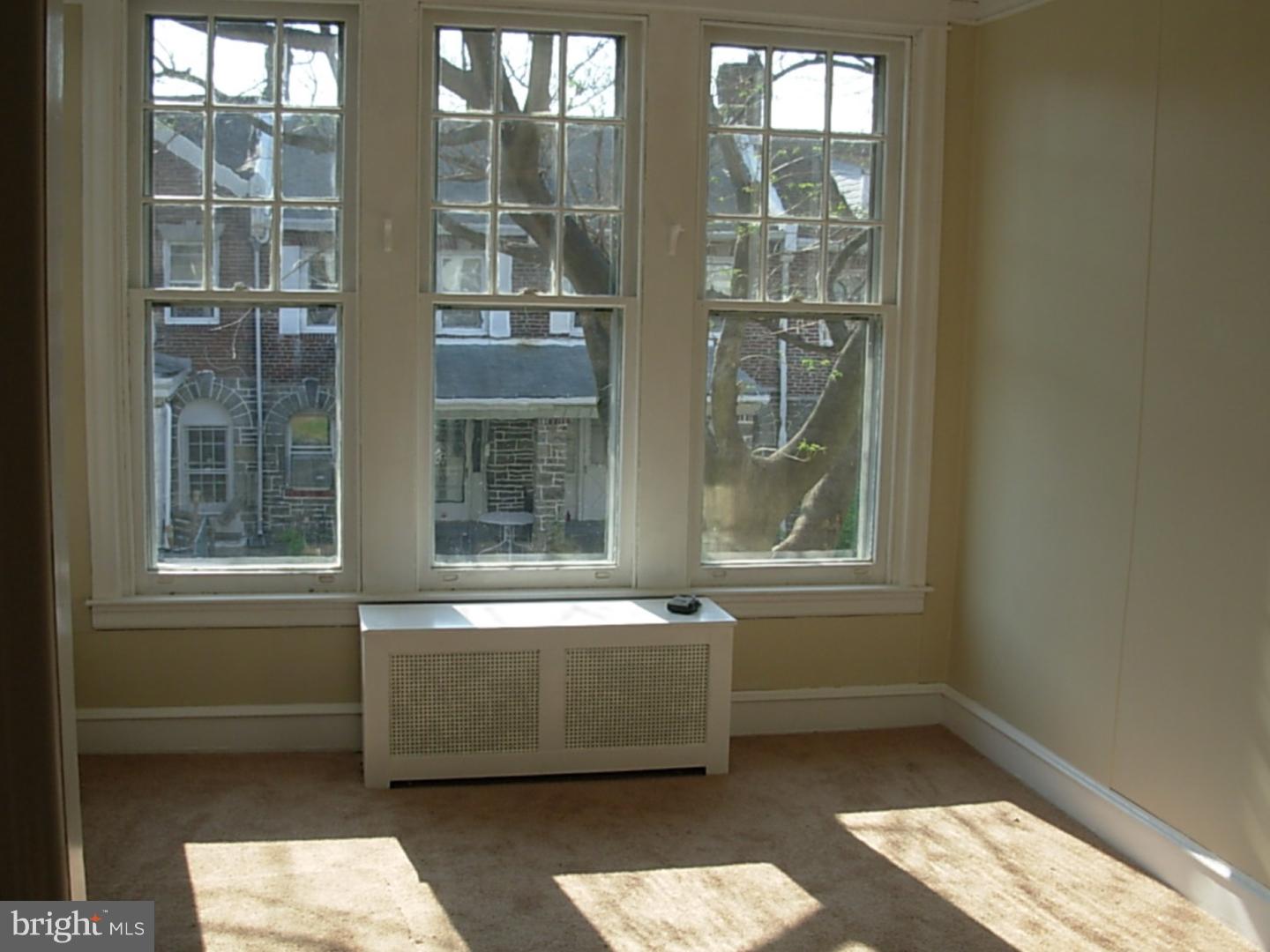 280 Copley Road Upper Darby, PA 19082 - Photo 3 of 16 Dining Room