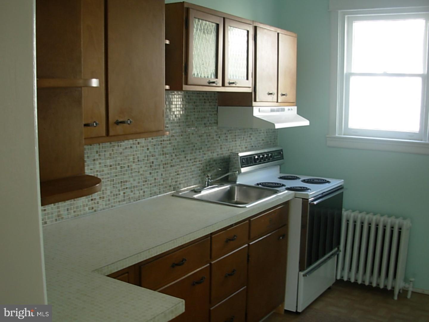 280 Copley Road Upper Darby, PA 19082 - Photo 6 of 16 Kitchen